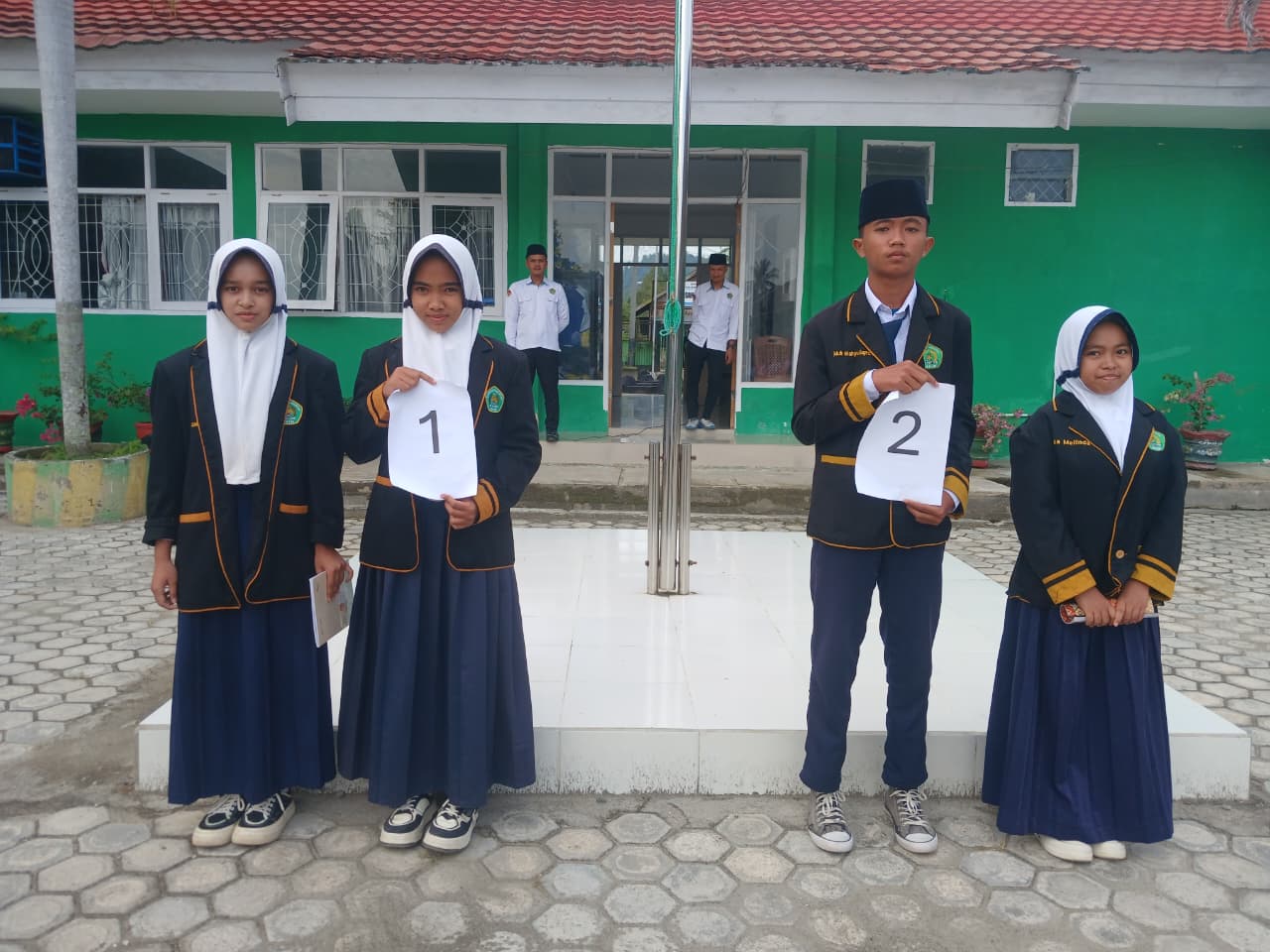 3ee0919e-6b02-4cba-b7c2-480da2ddf9ef